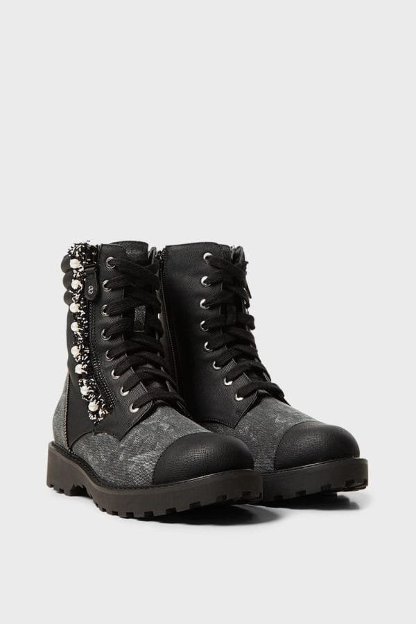 Boots With Pearls